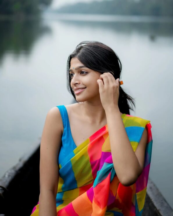 Georgette Leheriya Plain Saree with Blue Blouse