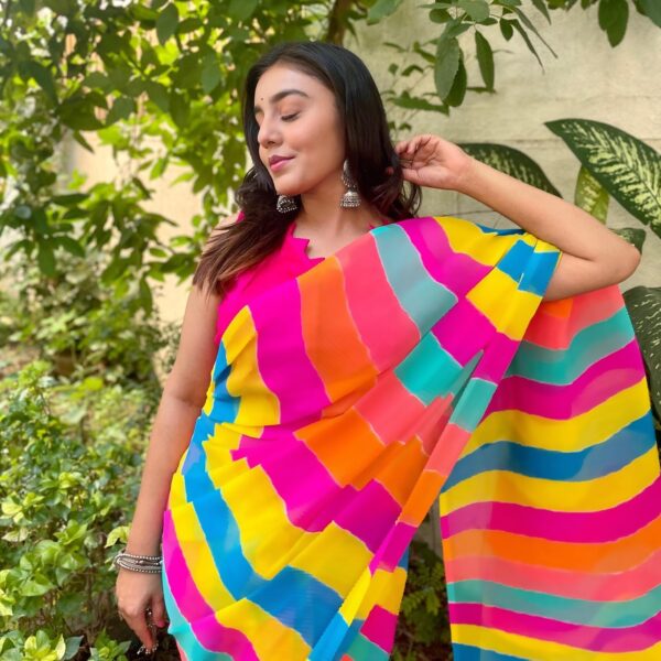 Georgette Leheriya Plain Saree with Pink Blouse - Image 5