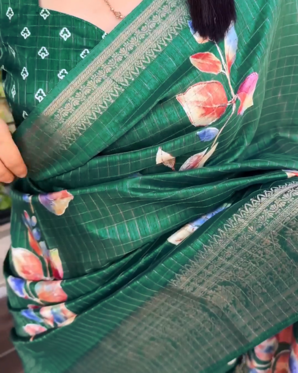 Dola Silk Checks Saree - Image 2