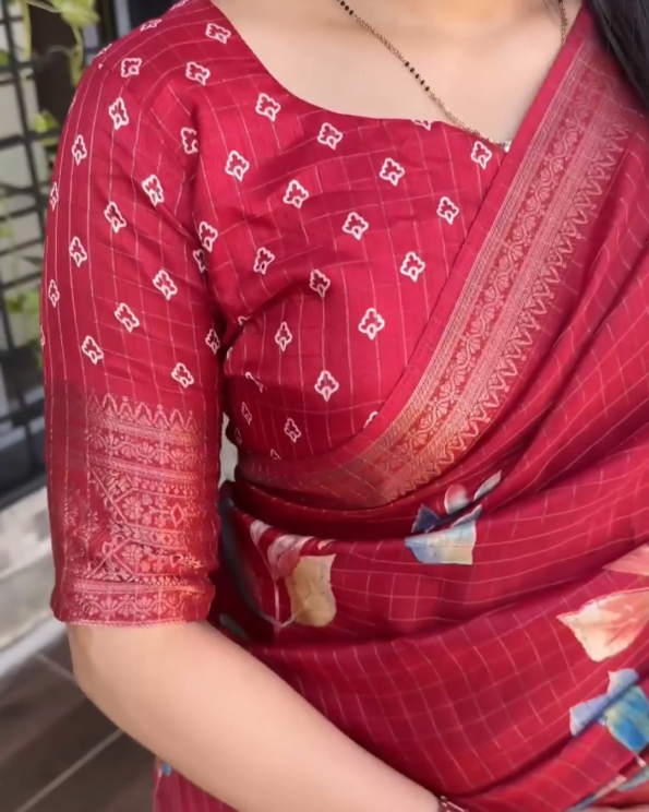 Dola Silk Checks Saree - Image 2