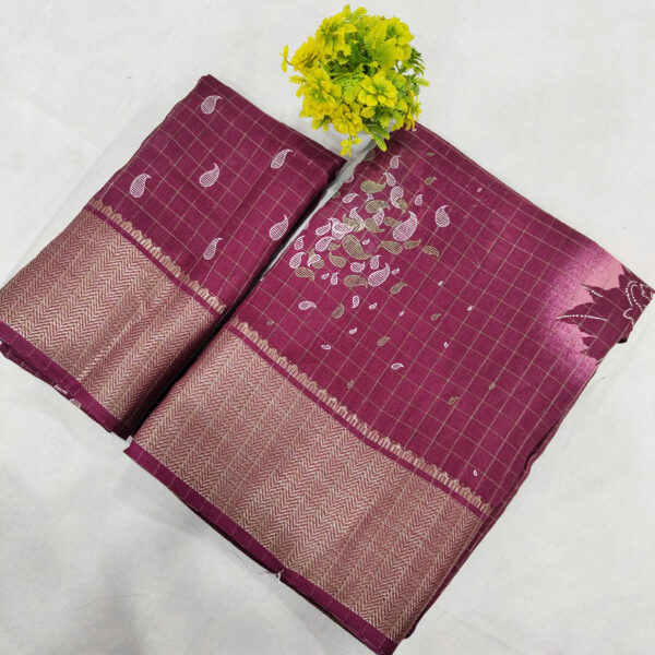 Dola Silk Checks Saree