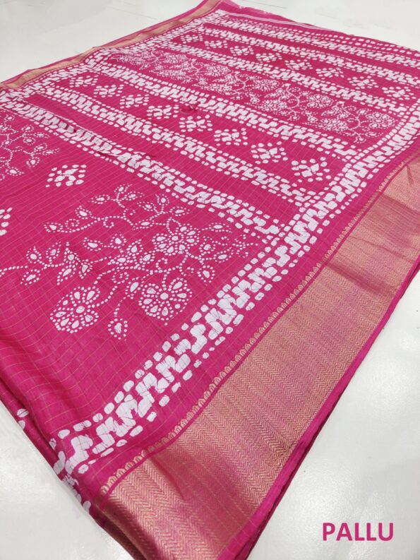 Dola Silk Checks Saree - Image 2