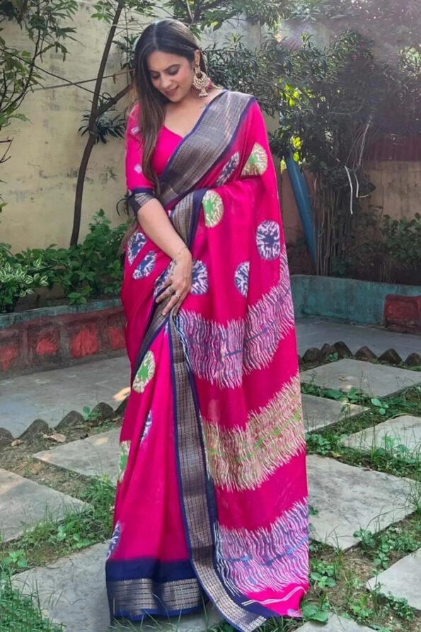 Marshmellow Saree with Bandhani Print