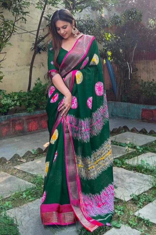 Marshmellow Saree with Bandhani Print