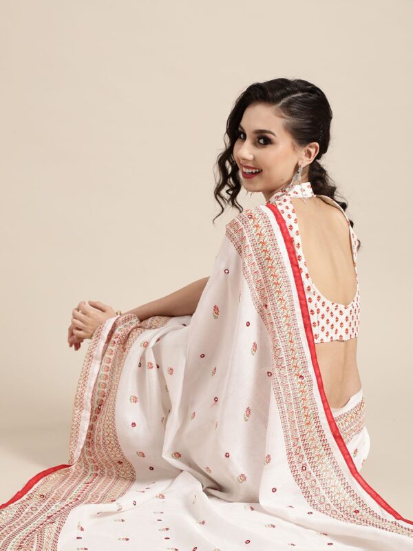 Trending Off White Jute Printed Saree with Mirror Work - Image 2