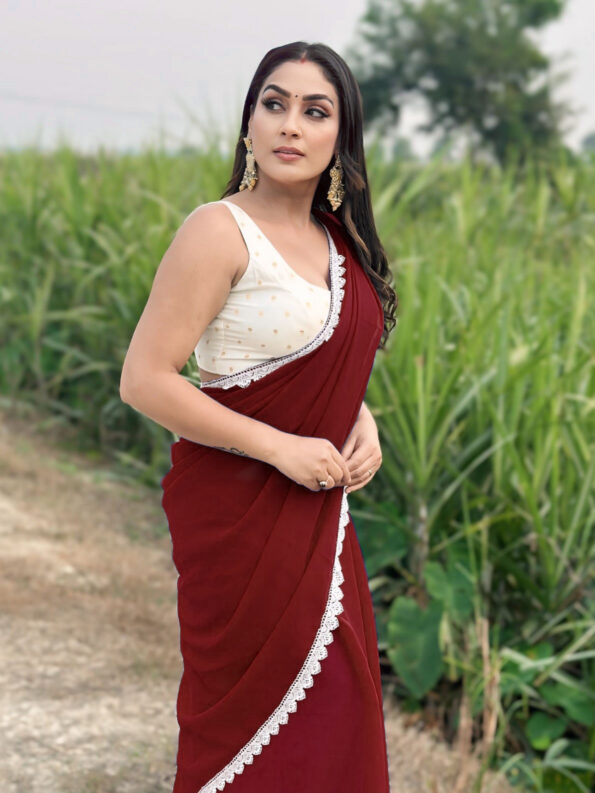 Georgette Saree with White Cotton Lace and Fancy Blouse - Image 4