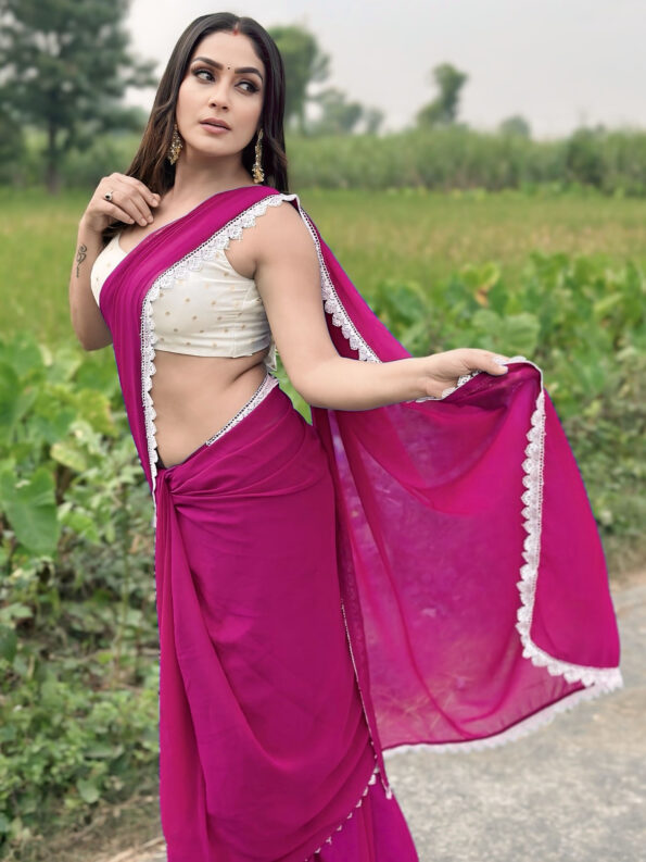 Georgette Saree with White Cotton Lace and Fancy Blouse - Image 3