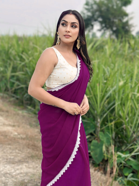 Georgette Saree with White Cotton Lace and Fancy Blouse - Image 3