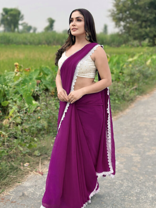 Georgette Saree with White Cotton Lace and Fancy Blouse - Image 4
